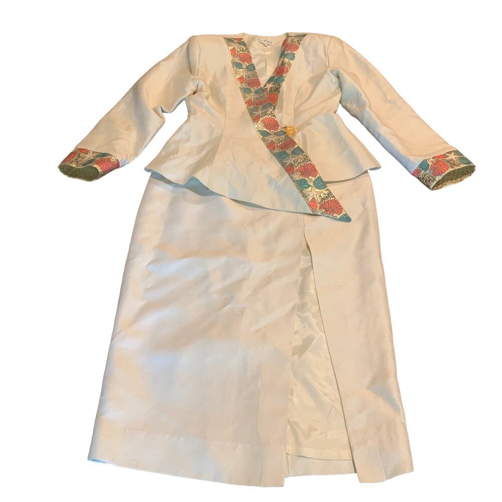 Vintage 80s Oro Solo Women’s Ivory Silk Skirt Set Metallic Sea Shells Size 8